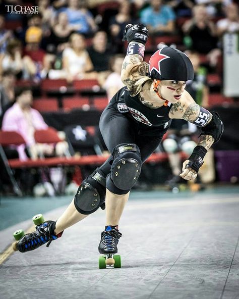 Roller Derby Image 4